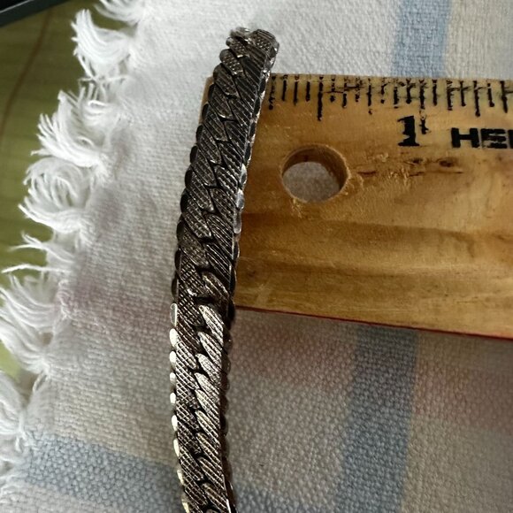 VTG Sterling Silver 925 Herringbone Chain Necklace 19β Diamond Cut Texture Italy - Picture 7 of 7